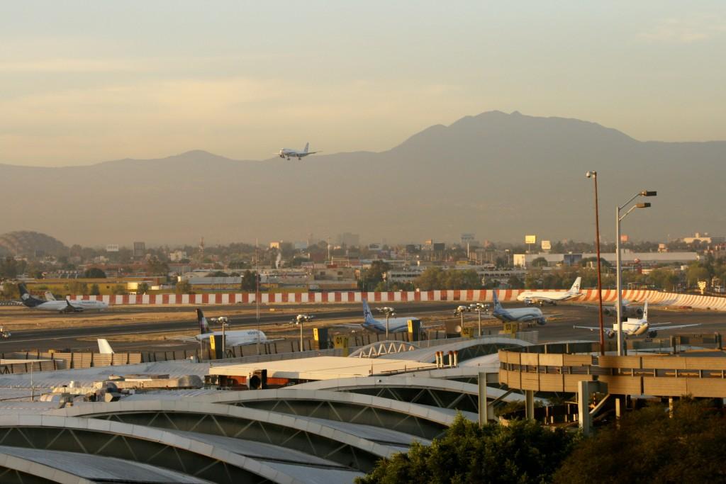 Plane Spotting Mexico City
